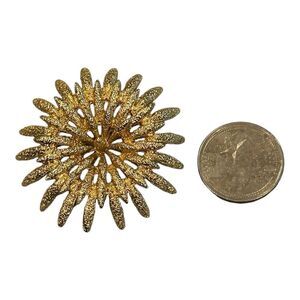 Monet Vintage signed gold toned brooches amazing condition